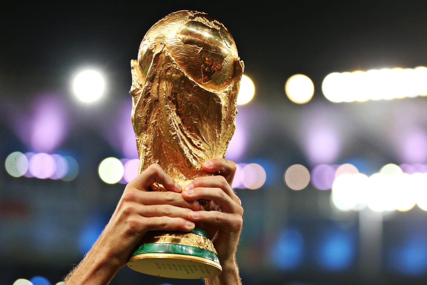 World Cup Trophy Sculptor Passes Away
