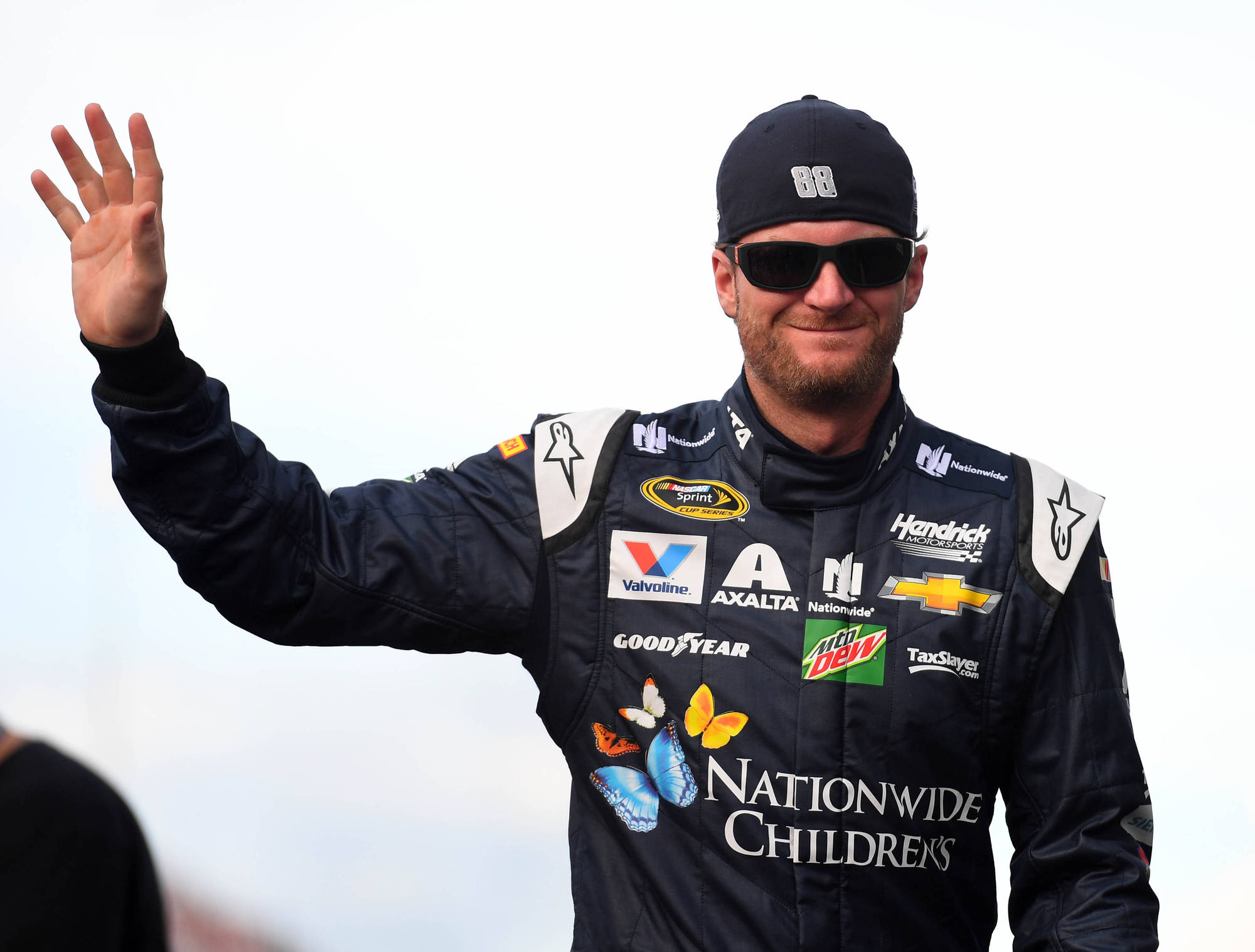 Dale Earnhardt Jr Sits Out at New Hampshire With Concussion-Like Symptoms