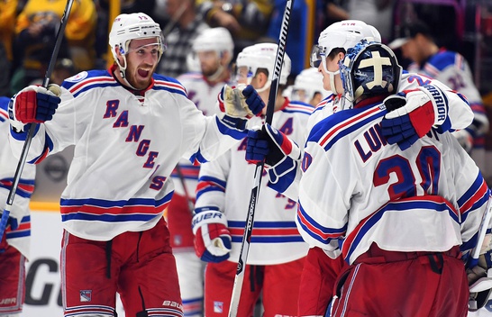 Kevin Hayes and Henrik Lundqvist lead the Rangers to their second consecutive Shootout Win