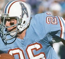 The Titans are bringing back the Oilers uniforms in 2022 and everyone is freaking out!