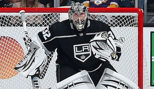 Jonathan Quick recorded his 10th career playoff shutout