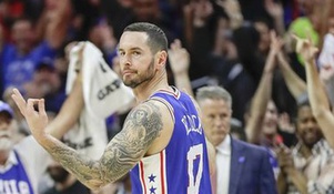 Sixers Roll Past Pacers
