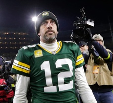 Aaron Rodgers’ Move To Jets Continues Similarities To Brett Favre