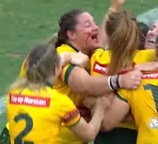  
AUSSIE WOMEN’S FOOTY TEAMS ON TOP OF THE WORLD