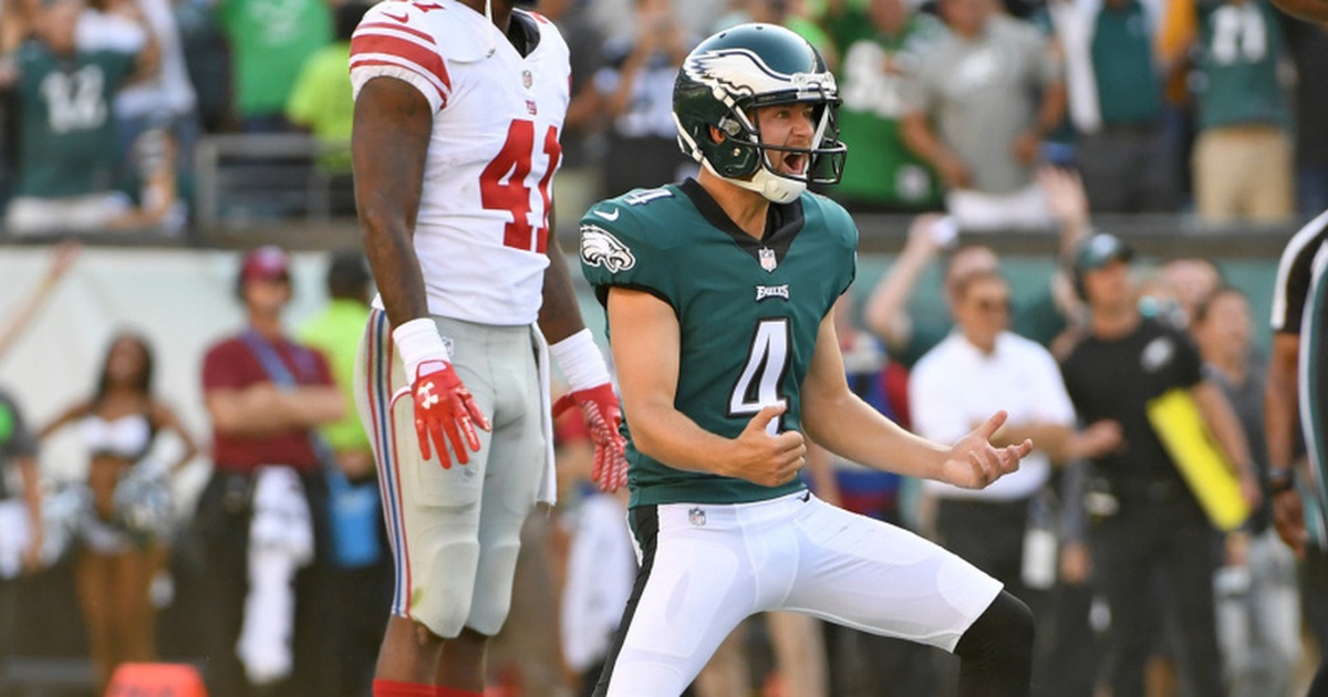 SportsBlog The Football Collumn Eagles Walk Off on Record Field Goal