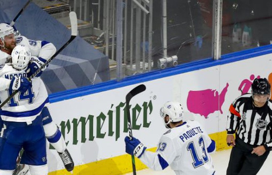 Wholesome Hockey: Tampa opens flood gates to take the series lead!