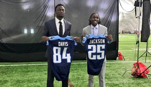 Tennessee Titans pick up fifth-year option on Jackson but not Davis