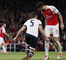 Spurs in race to best Arsenal