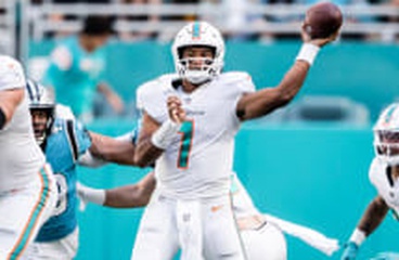 Tua leads Dolphins over Panthers 33-10