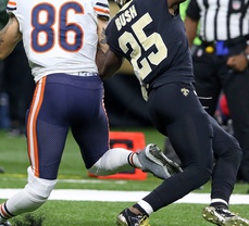 Chicago Bears TE Zach Miller in danger of losing leg after a horrific injury