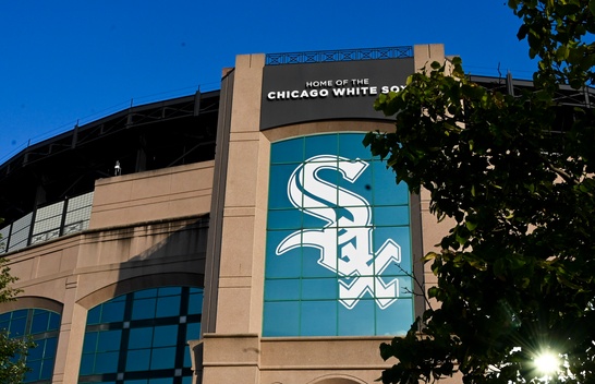 MLB: A Chicago White Sox spokesperson hints that the team could look for a move to Nashville!