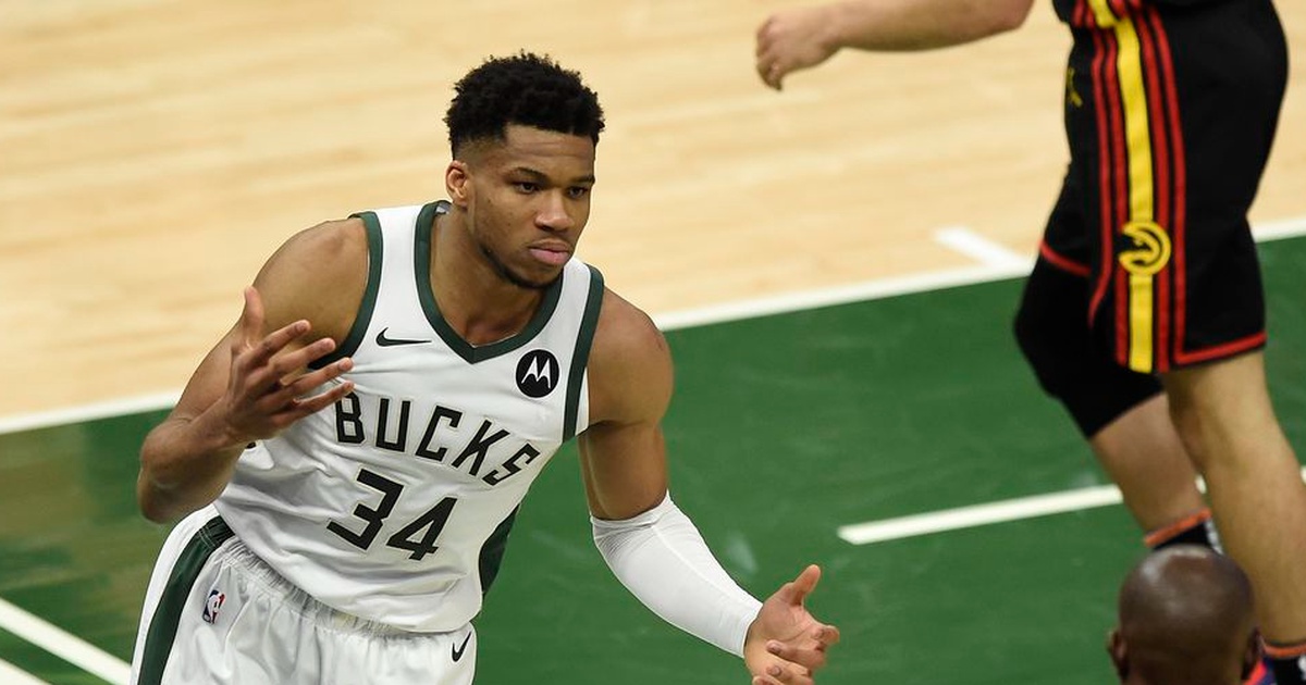 SportsBlog :: Kenny Smith (Over/Under Academy)NBA :: The Bucks Win a ...