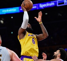 Los Angeles Lakers' Quest for Redemption: 2023-2024 NBA Championship Hopes
