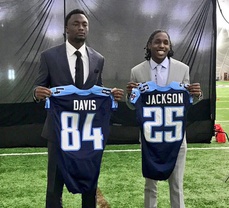 Tennessee Titans pick up fifth-year option on Jackson but not Davis