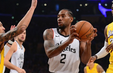 Clippers beat Lakers in Christmas Day comeback.