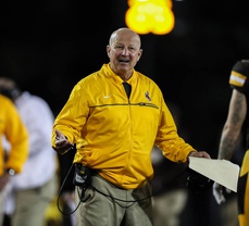 Can Craig Bohl ever bring Wyoming to the College Football Playoff?