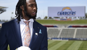 Chargers 1st round pick Mike Williams could possibly miss entire season with a back injury