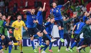 Euro 2020: Lucky Italians see off Spain in penalties