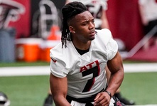 The 10 Highest-Paid NFL Running Backs In 2023