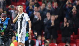 Ronaldo Thanks Manchester United Fans
