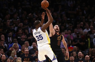 Durant's 43 Points Lead Golden State to Game 3 Victory, Move One Game from NBA Title