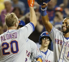 Mets hold off Marlins, win second straight series to start the season