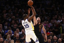Durant's 43 Points Lead Golden State to Game 3 Victory, Move One Game from NBA Title
