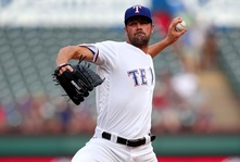 As MLB Trade Deadline Nears, Cole Hamels Traded to the Cubs 