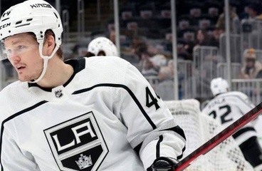 Mikey Anderson signs 8-year extension with Kings