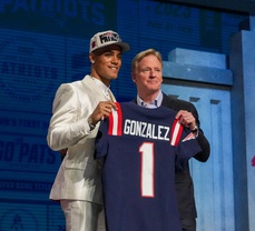 NFL Draft: Grading Patriots First-Round Selection