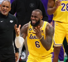 Lakers (and their fans) Deserve To Lose Given Their Conduct Toward the Refs