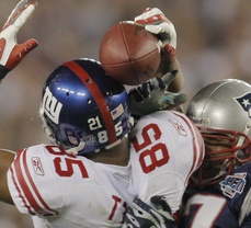 NFL: What If David Tyree Dropped The "Helmet Catch"?