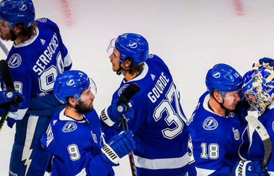 Wholesome Hockey: Tampa's three-goal first-period ties series!