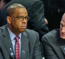 Hubert Davis replacing Roy Williams is the correct next step for UNC