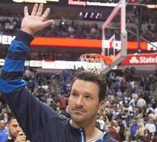 Tony Romo Looking to Trade Football Helmet for Golf Clubs