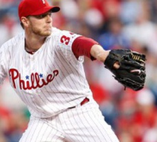 Former Cy Young award winning Pitcher Roy Halladay dies at 40 in a plane crash