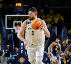5 Best Players in the College Basketball Transfer Portal