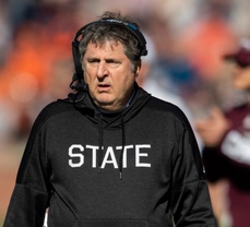 Mississippi State head coach Mike Leach passes away at 61
