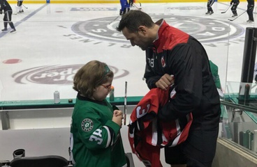 Young Dallas Stars Fan and New Jersey Devils Center Vernon Fiddler Reunite