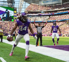Vikings dominate Texans 31-13, remain undefeated