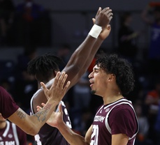 Texas A&M nearly lost to Florida because they forgot their jerseys!