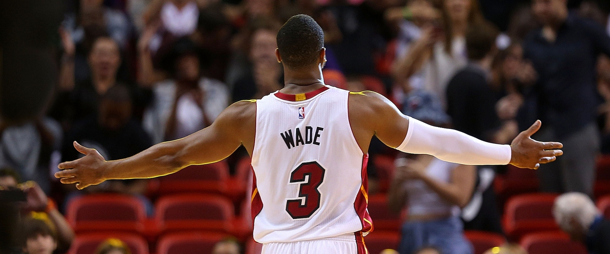 Report: Cleveland trades D-Wade back to Miami