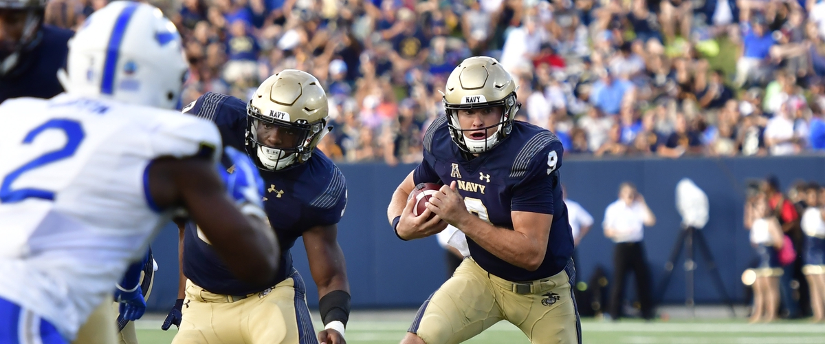 NCAA Football: Air Force at Navy Tommy Gilligan-USA TODAY Sports