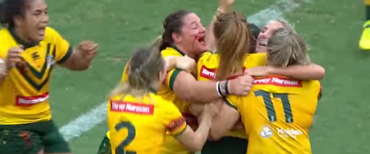  
AUSSIE WOMEN’S FOOTY TEAMS ON TOP OF THE WORLD