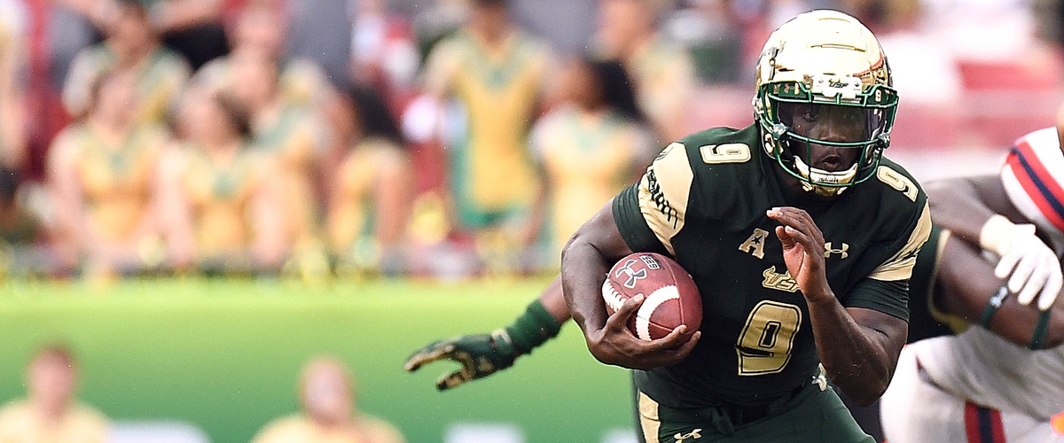 NCAA Football: Stony Brook at South Florida Jonathan Dyer-USA TODAY Sports