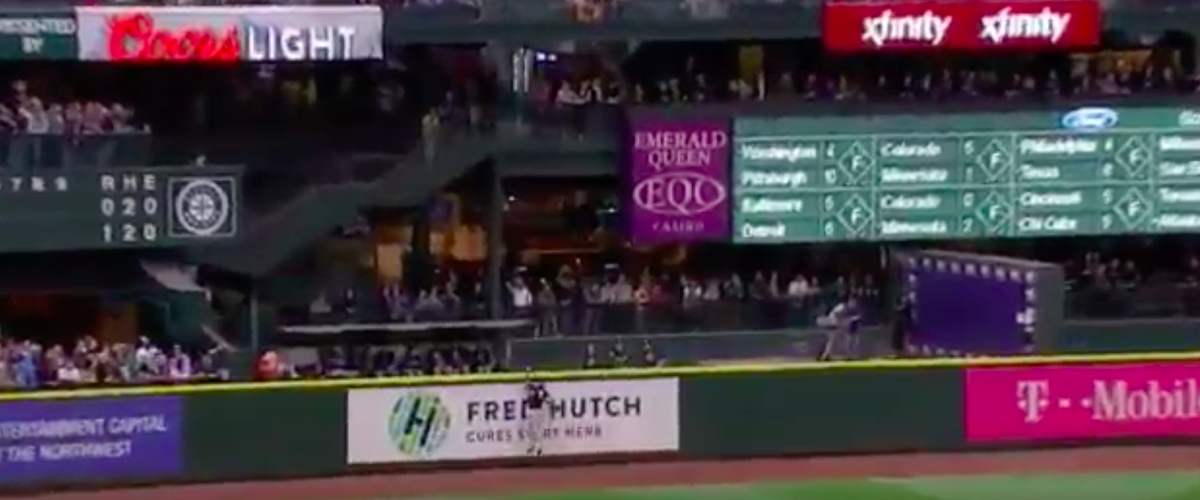 (VIDEO): Melky Cabrera Robs Home Run In Seattle 