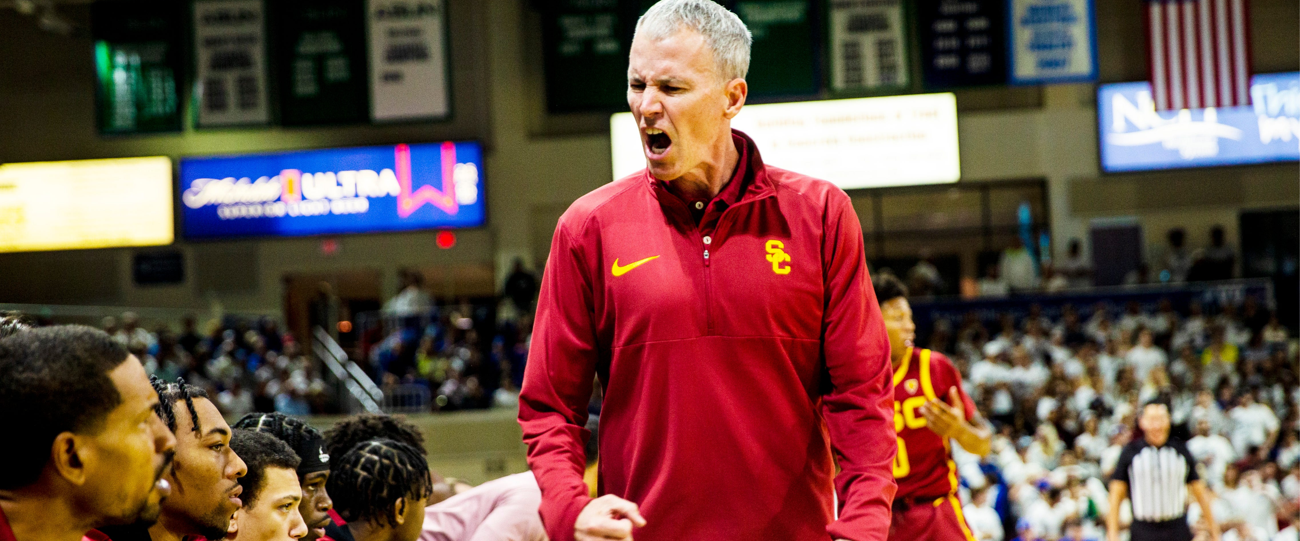 USC gives basketball coach Andy Enfield a 3-year contract extension through 2025-26
