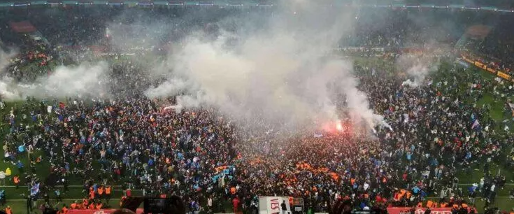 WILD SCENES: Turkish team Trabzonspor wins its first league title in 38 years