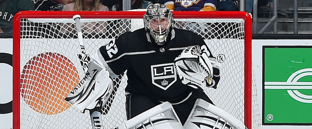 Jonathan Quick recorded his 10th career playoff shutout