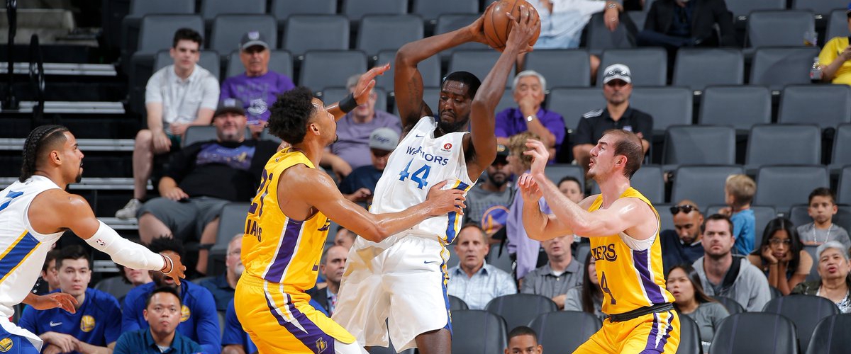 Lakers Drop Final Game in Sacramento to Warriors